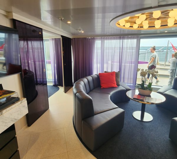 virgin voyages reslient lady massive suite