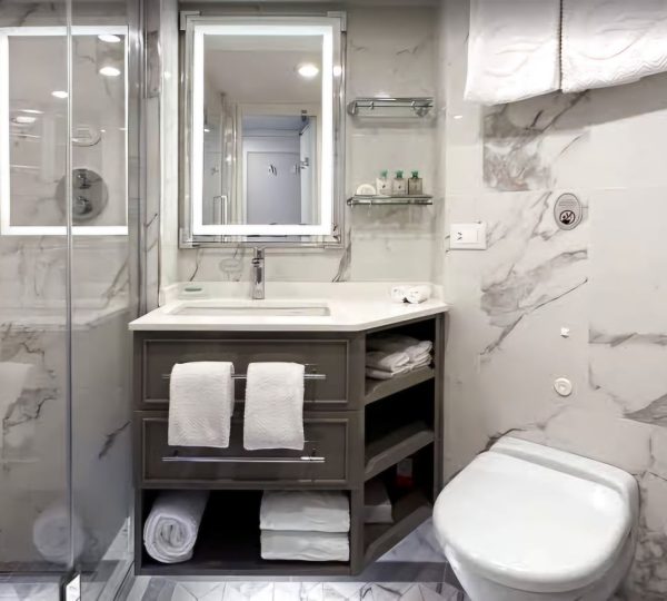 Oceania Cruises Suite Bathroom
