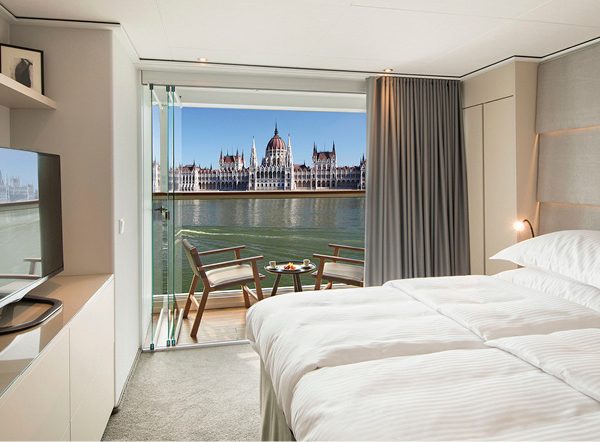 Emerald River Cruise