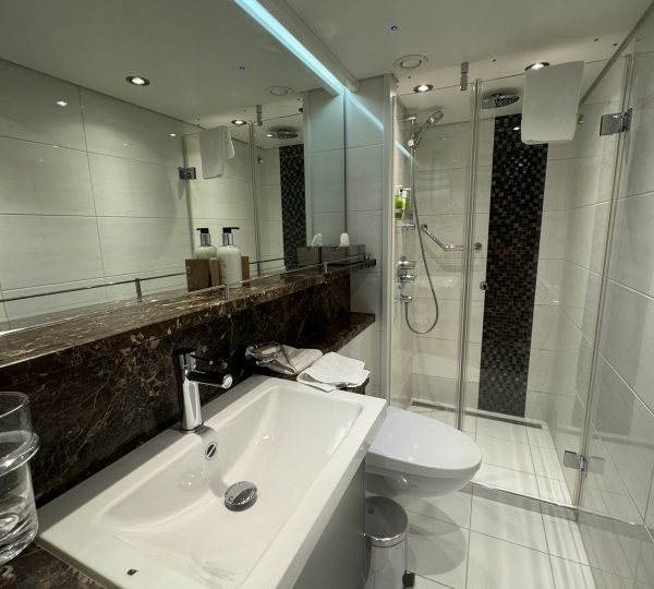 AmaWaterways Bathroom